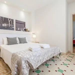  Apartment T2, Tirso De Molina, Luminoso Y Tranquilo